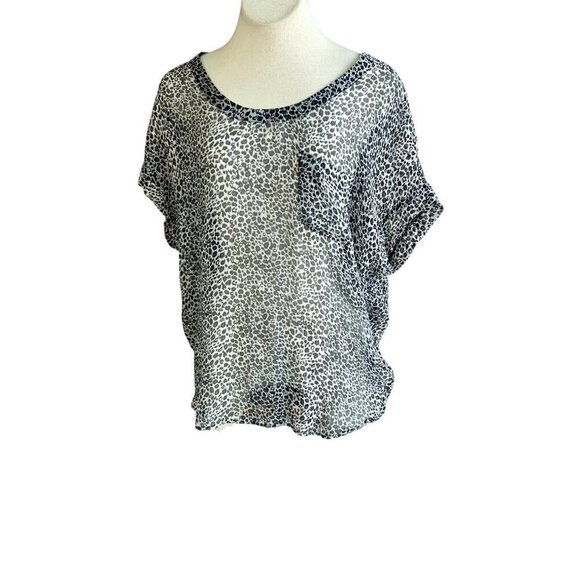 Joie 100% Silk Black White Animal Print Sheer Short Sleeve Blouse Size Small - Picture 3 of 9